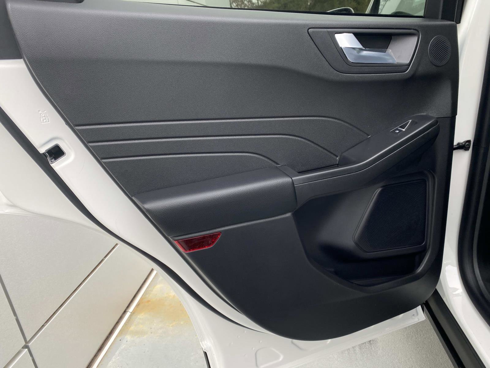 New 2026 Ford Escape SE w/ PHEV Premium Package image 10