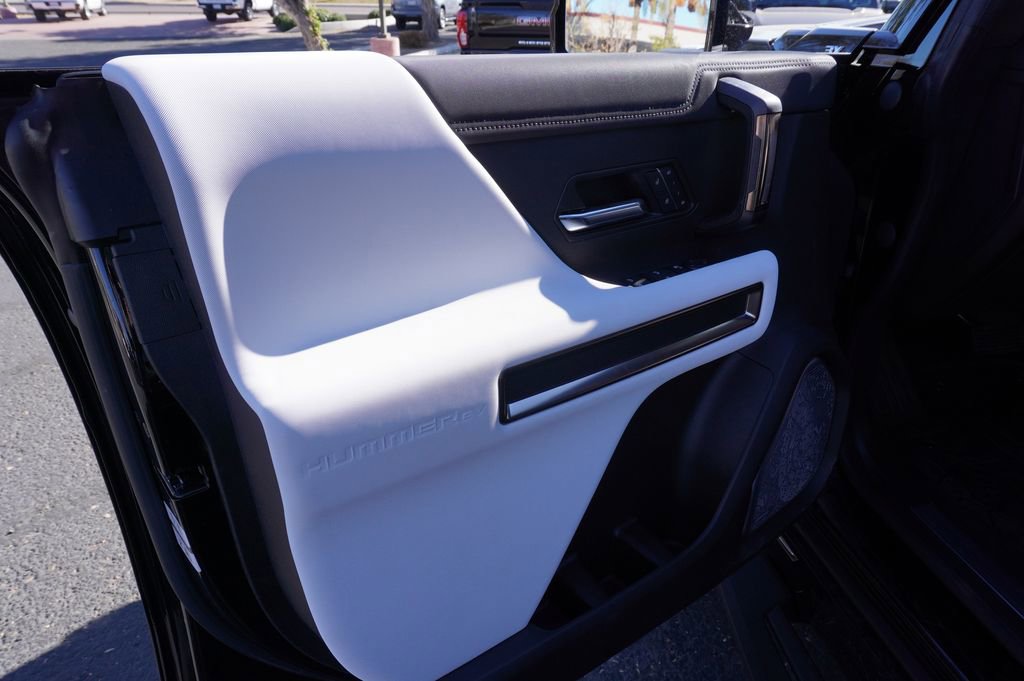 New 2025 GMC Hummer EV 3X image 14