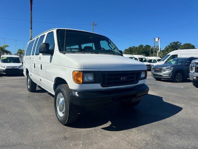 Used 2006 Ford E-350 and Econoline 350 XL image 4