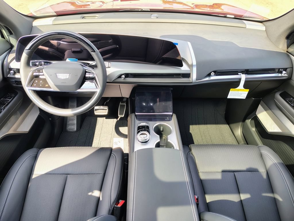 New 2027 Cadillac Vistiq Premium Luxury w/ LPO, Premium Carpet Package AWD/4WD image 40