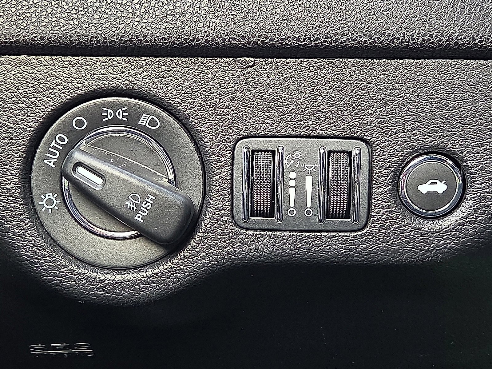 Used 2023 Chrysler 300 S image 20