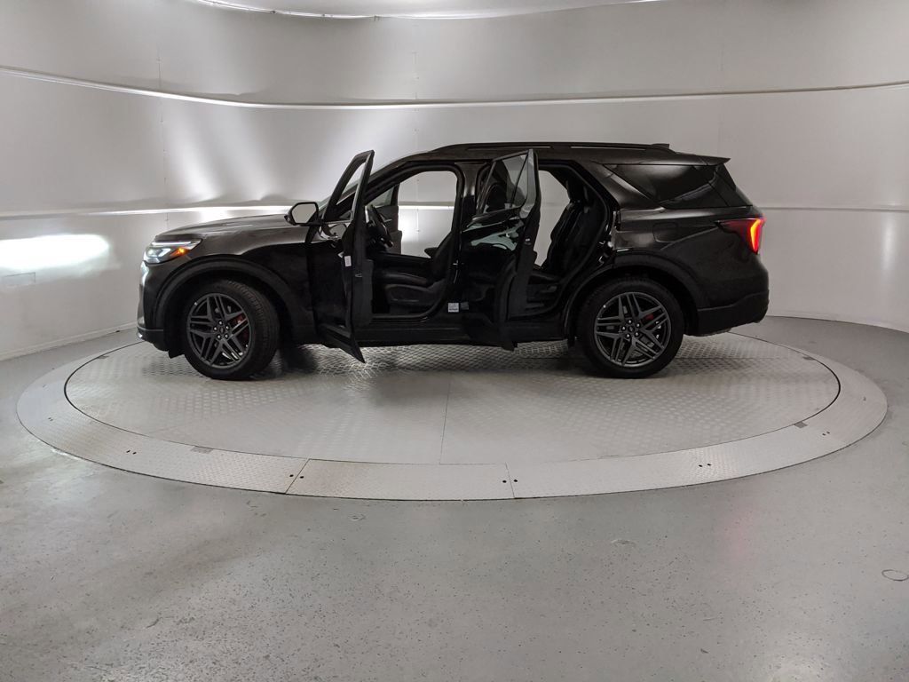 New 2025 Ford Explorer ST w/ Sun And Sound Package image 11