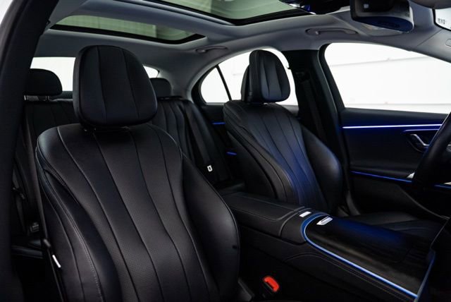 Used 2025 Mercedes-Benz E 350 4MATIC Sedan image 15