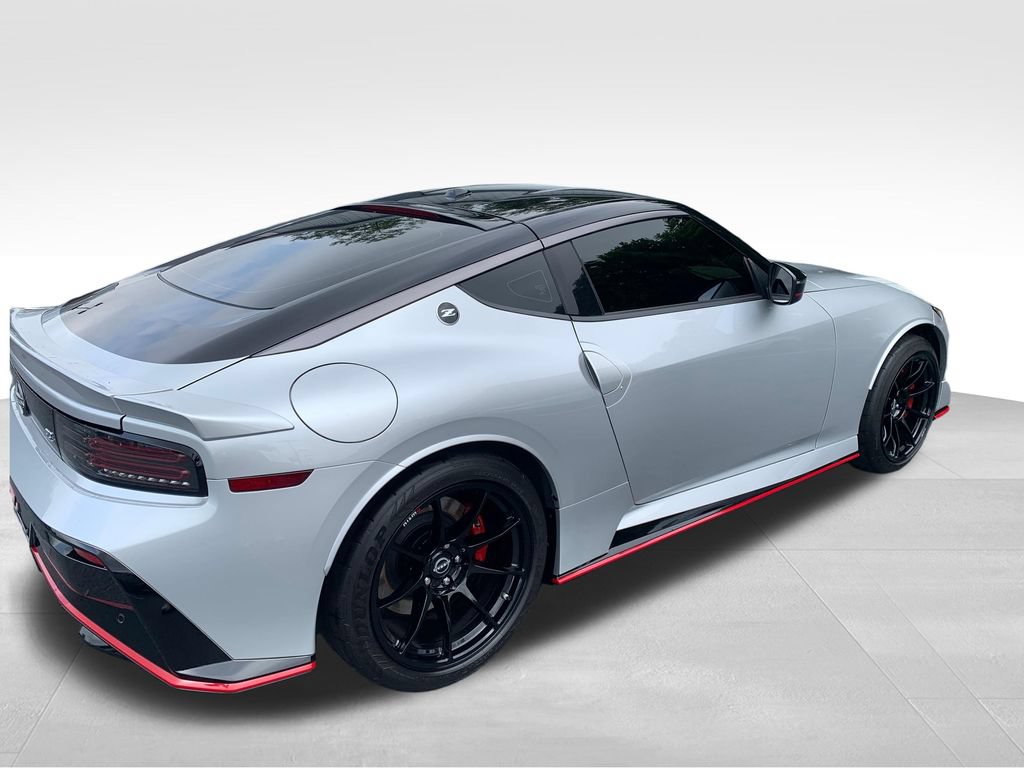 Certified 2025 Nissan Z NISMO w/ Floor Mat Package RWD image 6