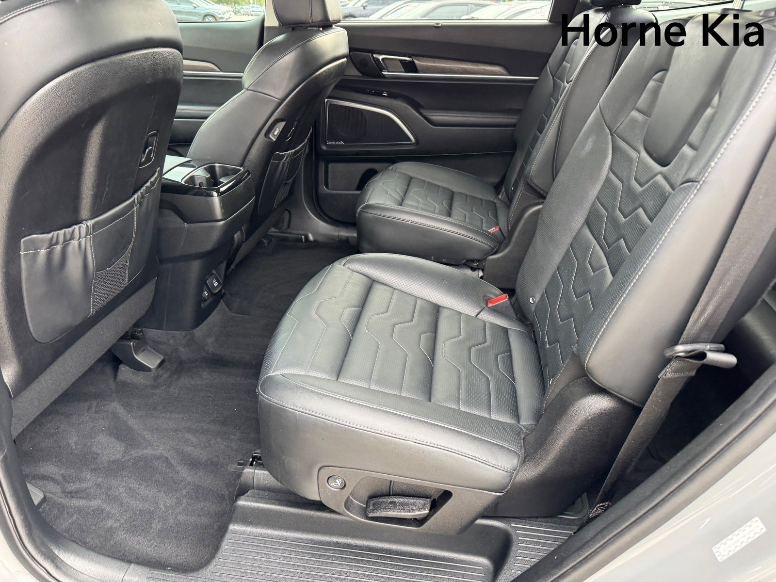 Used 2021 Kia Telluride SX w/ SX Prestige Package image 13
