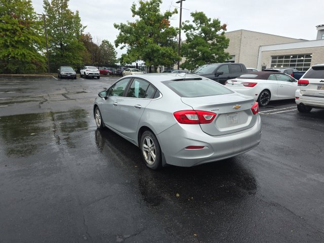 Used 2016 Chevrolet Cruze LT w/ Convenience Package FWD image 5