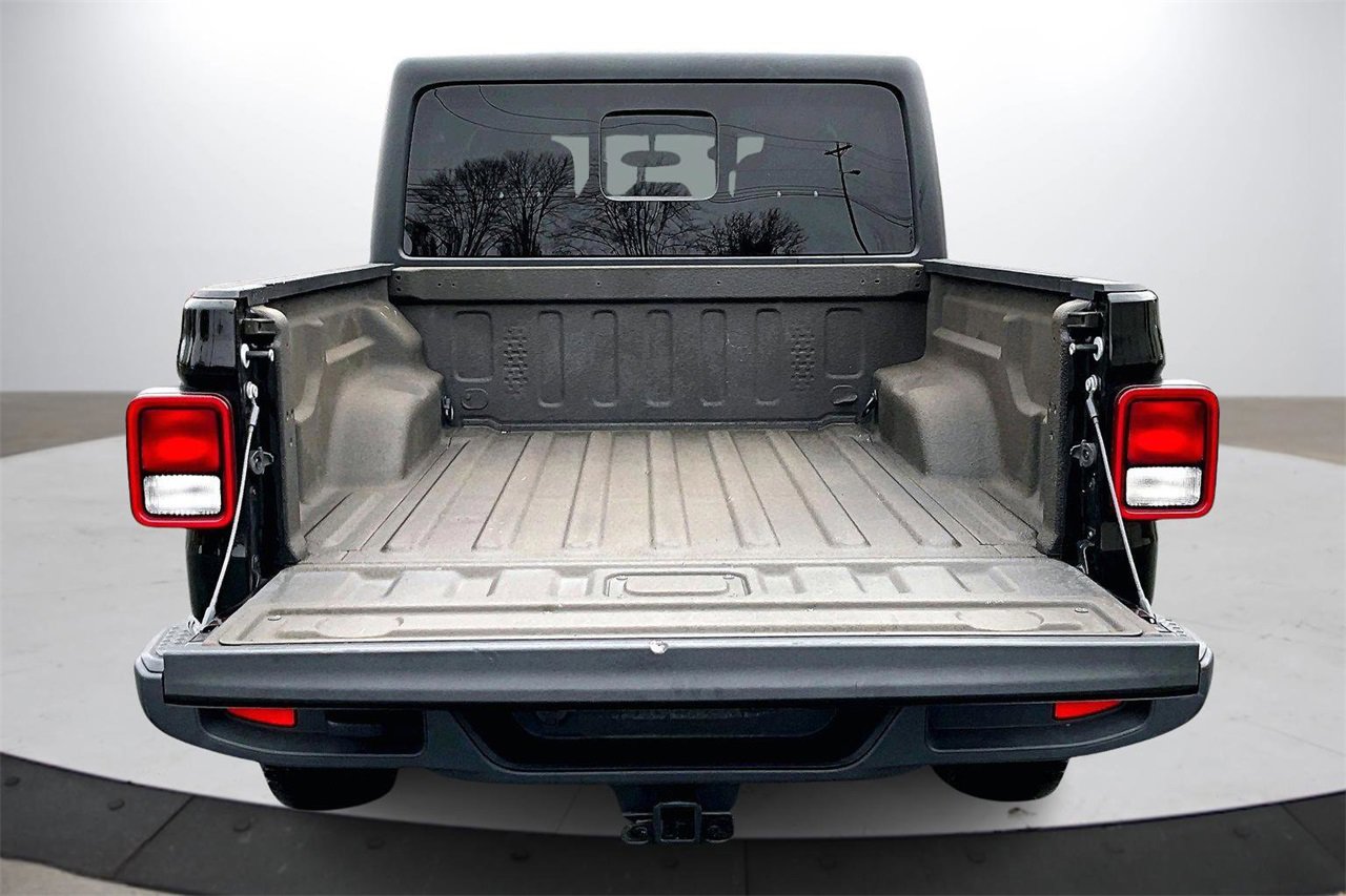 Certified 2022 Jeep Gladiator Sport image 24