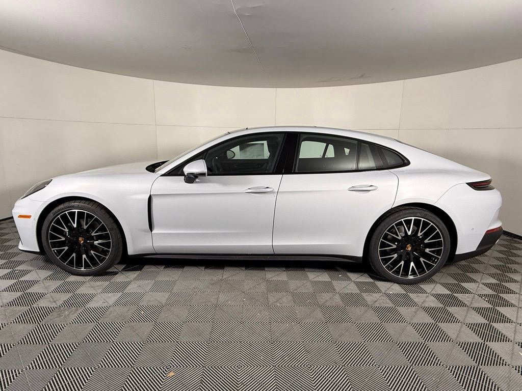 New 2026 Porsche Panamera 4 image 2