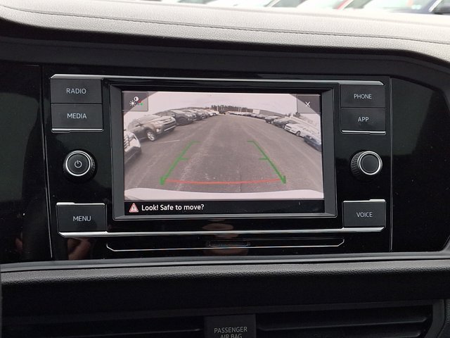 Used 2023 Volkswagen Jetta SE w/ Panoramic Sunroof Package FWD image 23