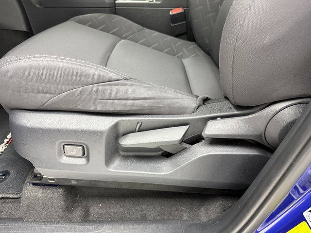 Used 2025 Toyota Tacoma SR5 w/ SR5 Upgrade Package image 28