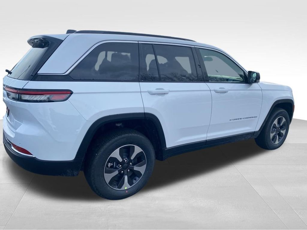 Used 2024 Jeep Grand Cherokee Limited 4xe w/ Trailer Tow Package image 5