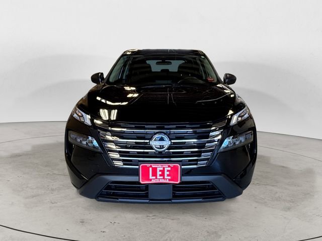 Used 2025 Nissan Rogue S AWD/4WD image 9