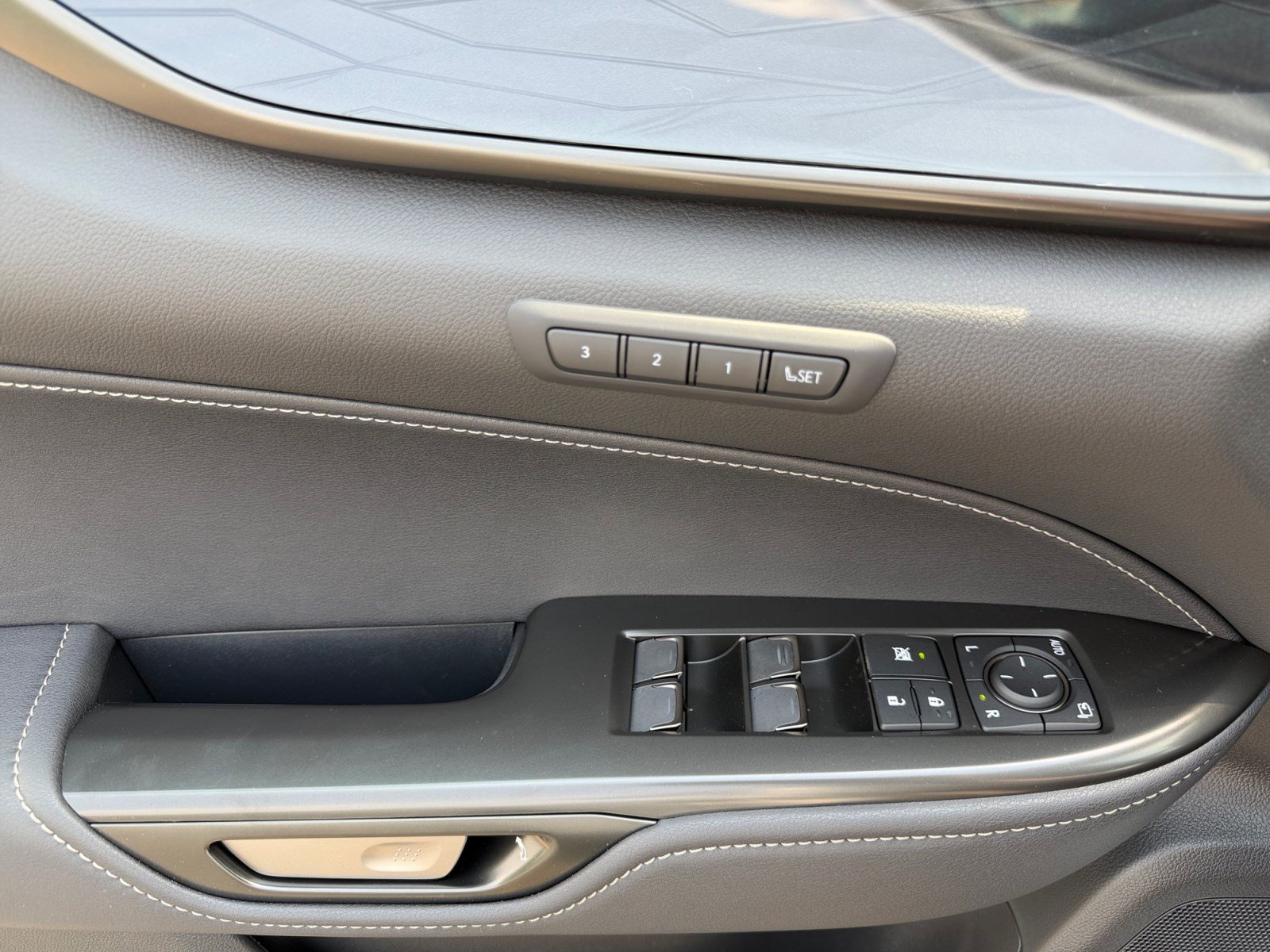 New 2026 Lexus NX 450h+ AWD w/ Luxury Package image 13