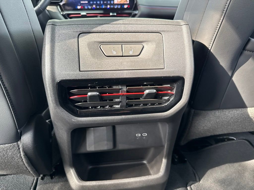Used 2025 Chevrolet Silverado EV RST AWD/4WD image 35