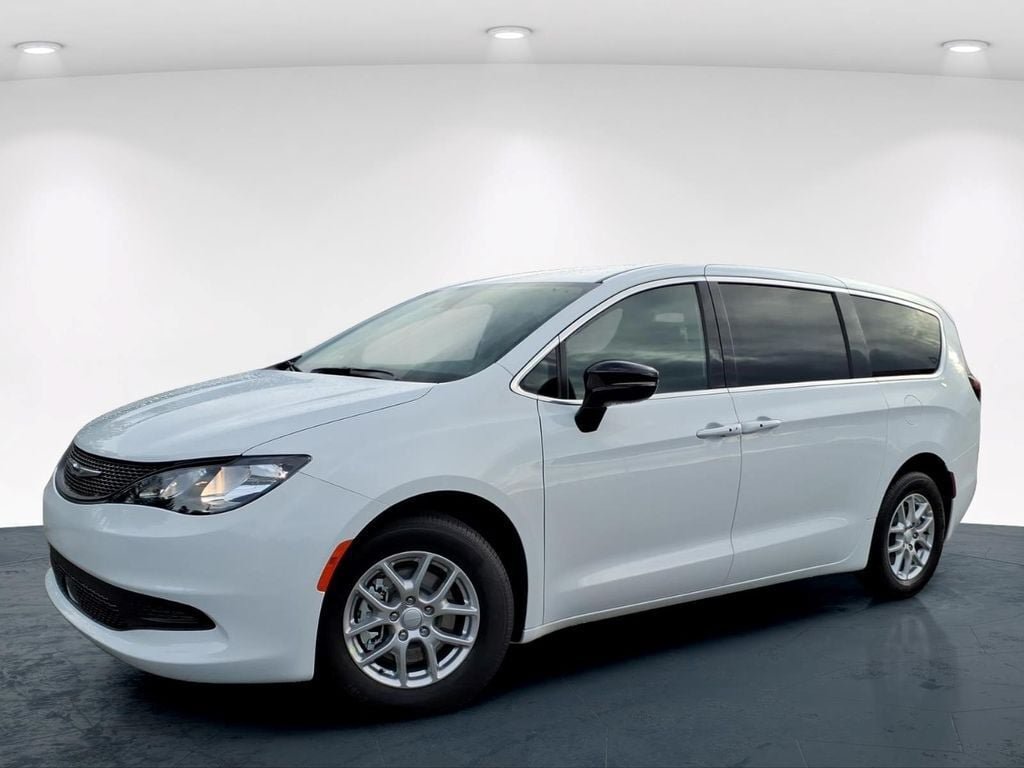 New 2027 Chrysler Pacifica LX FWD image 2