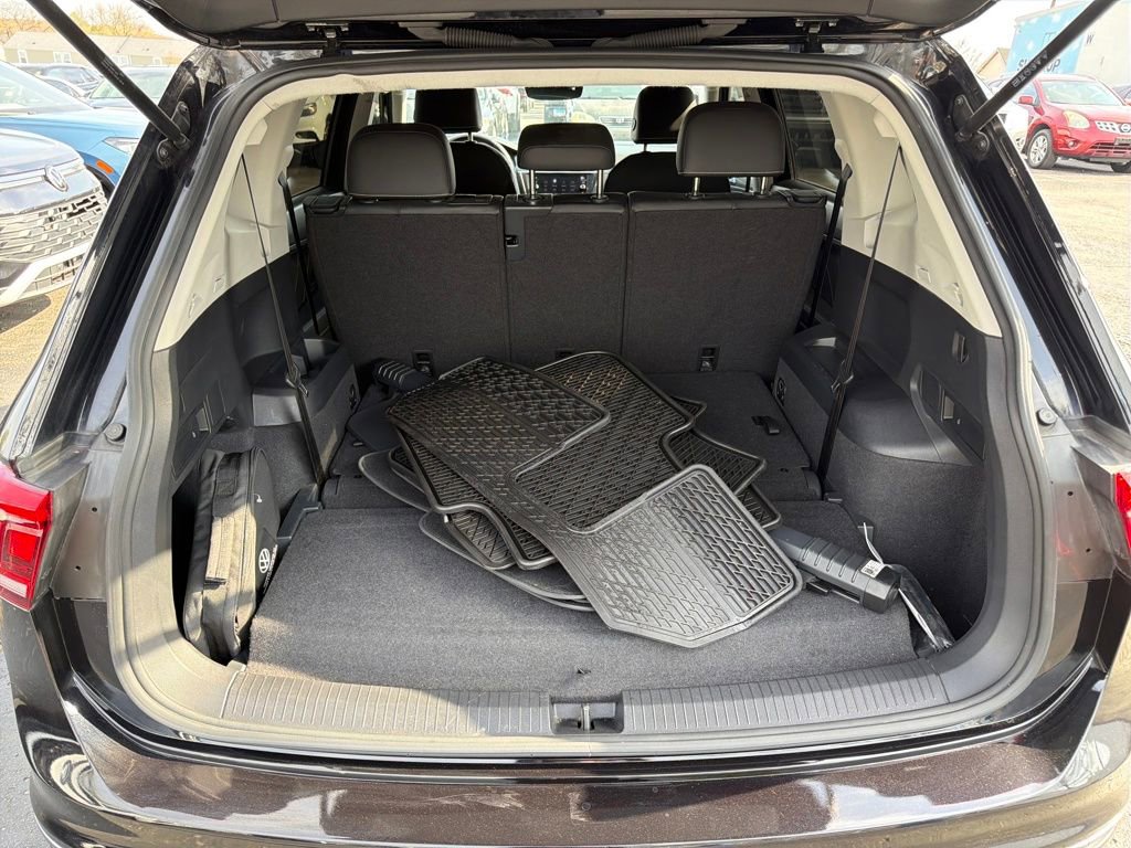 Used 2023 Volkswagen Tiguan SE image 27