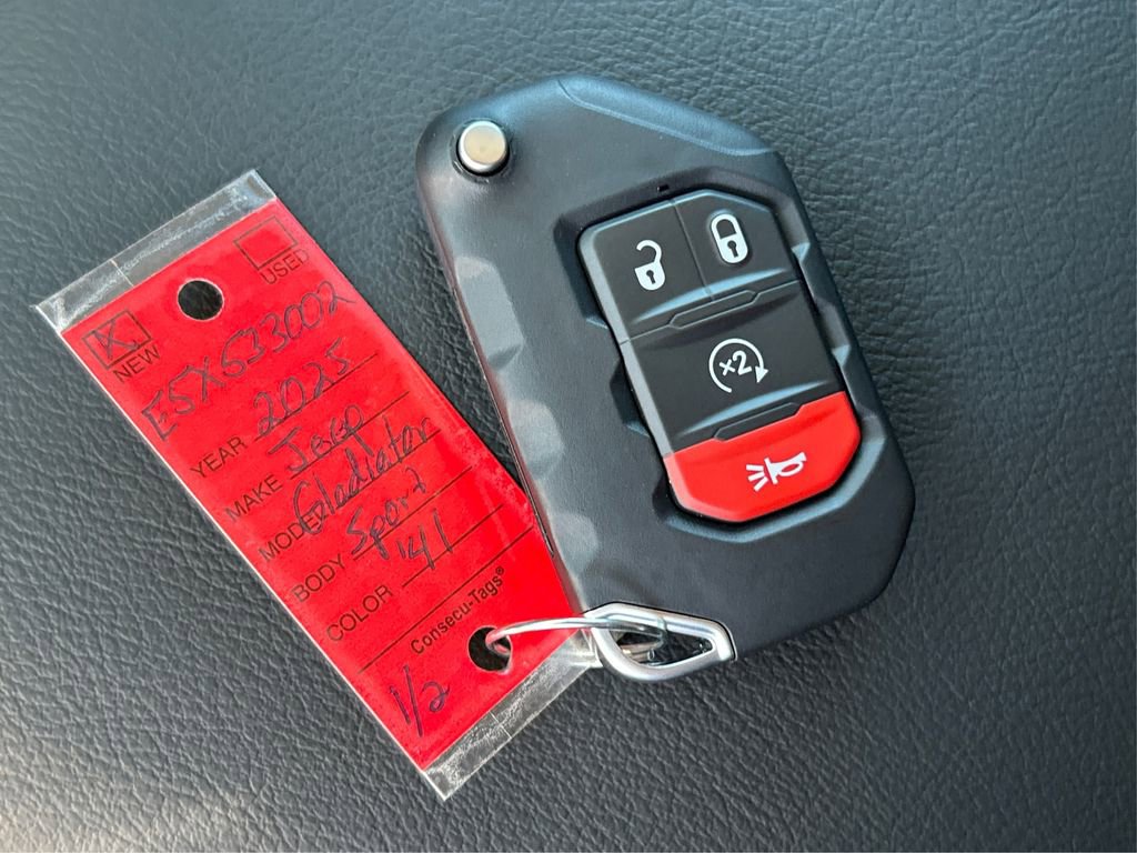 New 2025 Jeep Gladiator Sport image 34