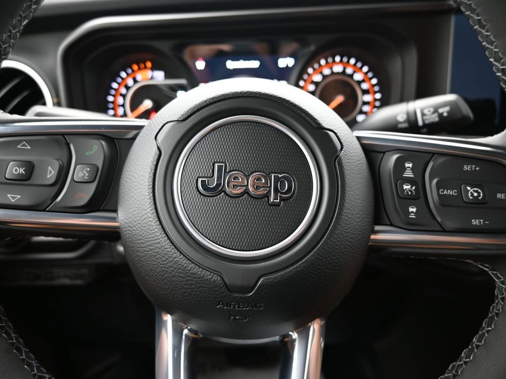 New 2025 Jeep Wrangler Sahara image 21