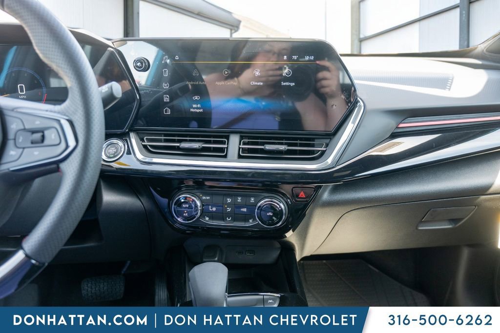 New 2026 Chevrolet Trax RS image 8