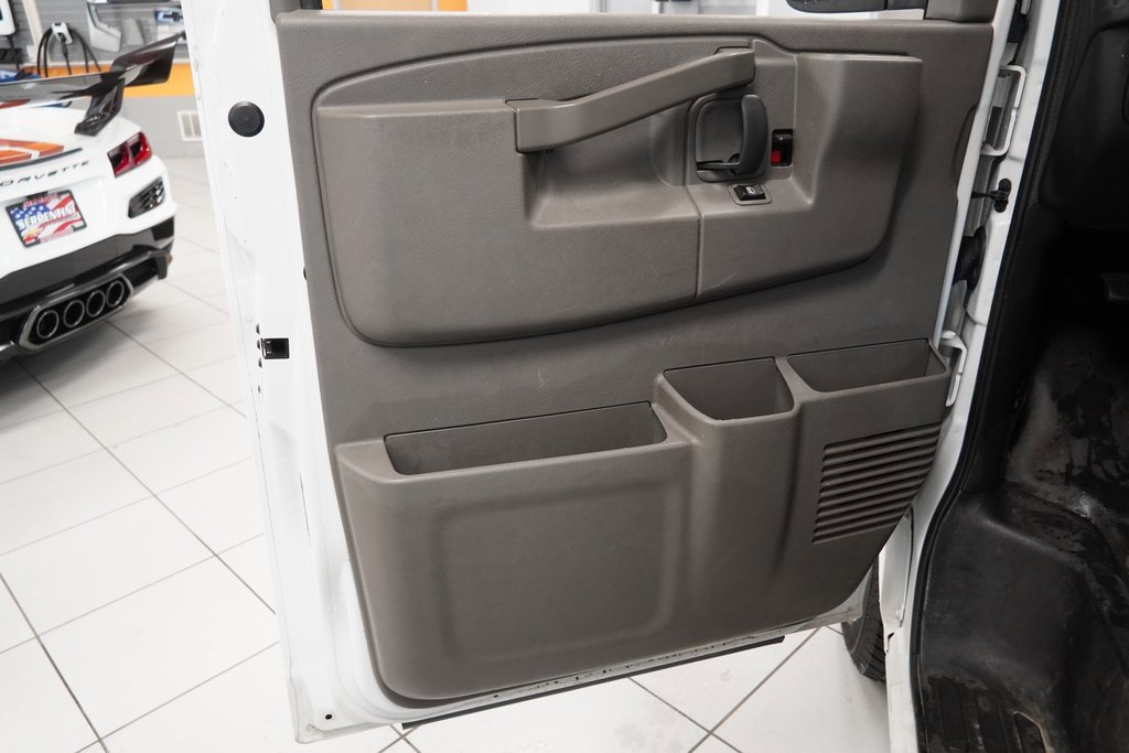 Used 2019 Chevrolet Express 2500 w/ Driver Convenience Package image 6