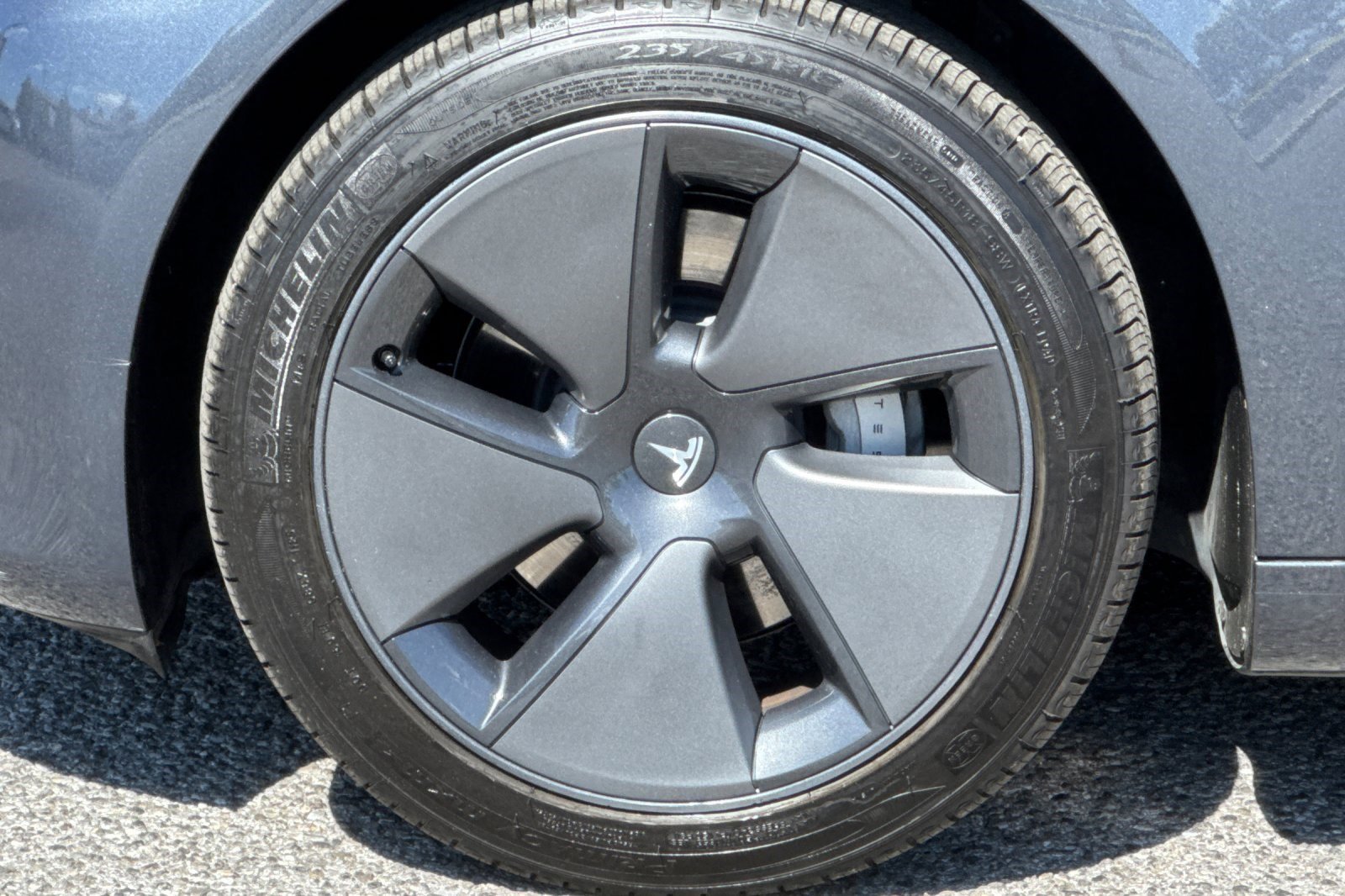 Used 2023 Tesla Model 3 Standard Range RWD image 12