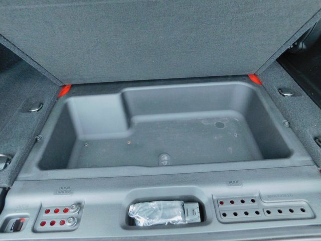 Used 2018 Jeep Wrangler Unlimited Rubicon w/ Dual Top Group image 12