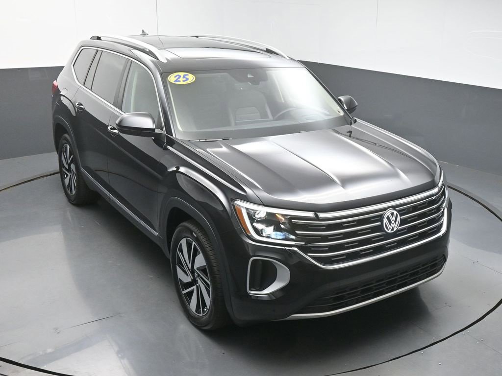 Used 2025 Volkswagen Atlas SEL image 42