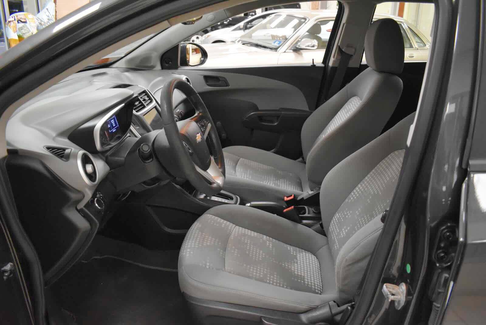 Used 2019 Chevrolet Sonic LT FWD image 10