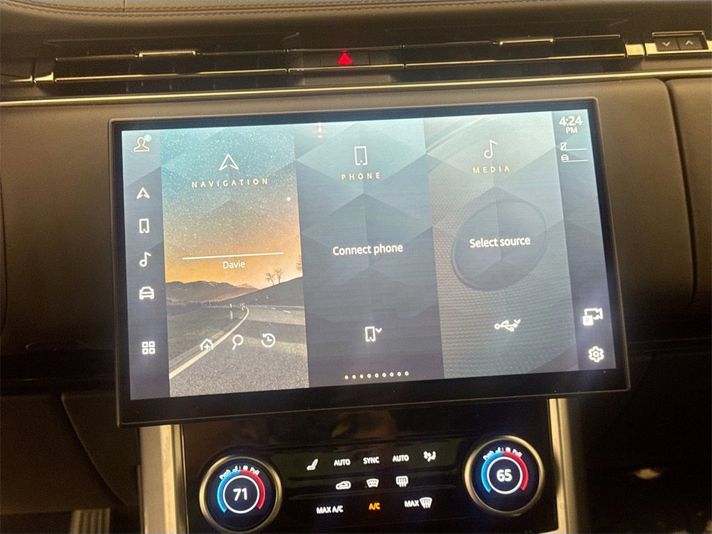 Certified 2023 Land Rover Range Rover SE image 15