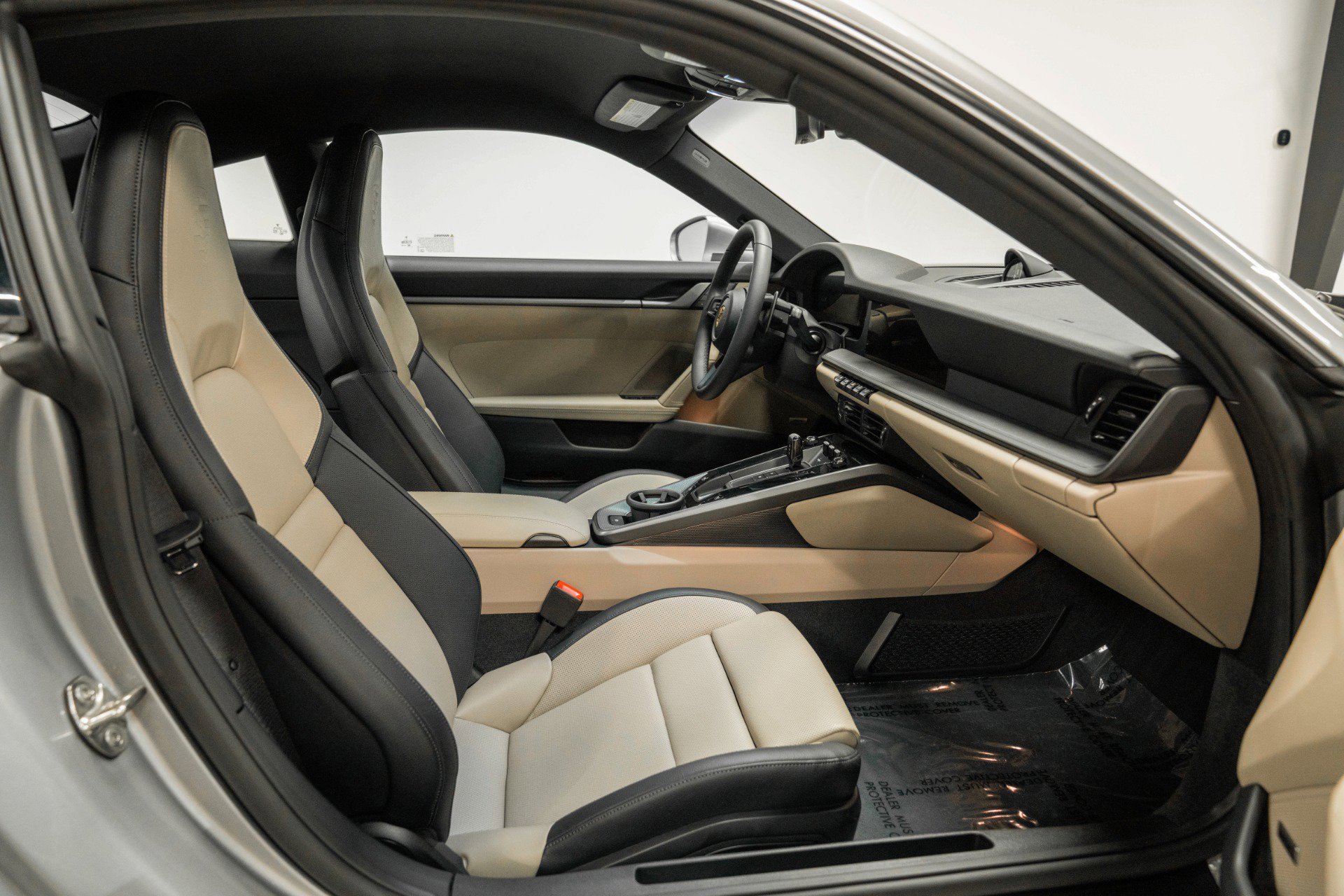 Used 2025 Porsche 911 Carrera image 26