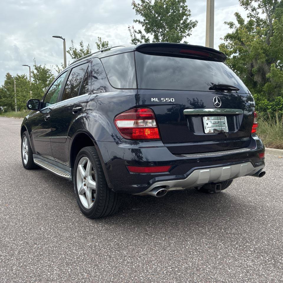 Used 2010 Mercedes-Benz ML 550 4MATIC image 5