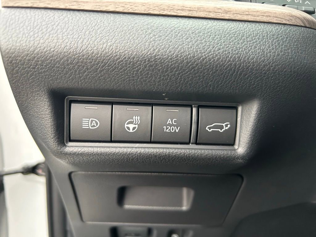 Used 2026 Toyota Grand Highlander Limited AWD/4WD image 12