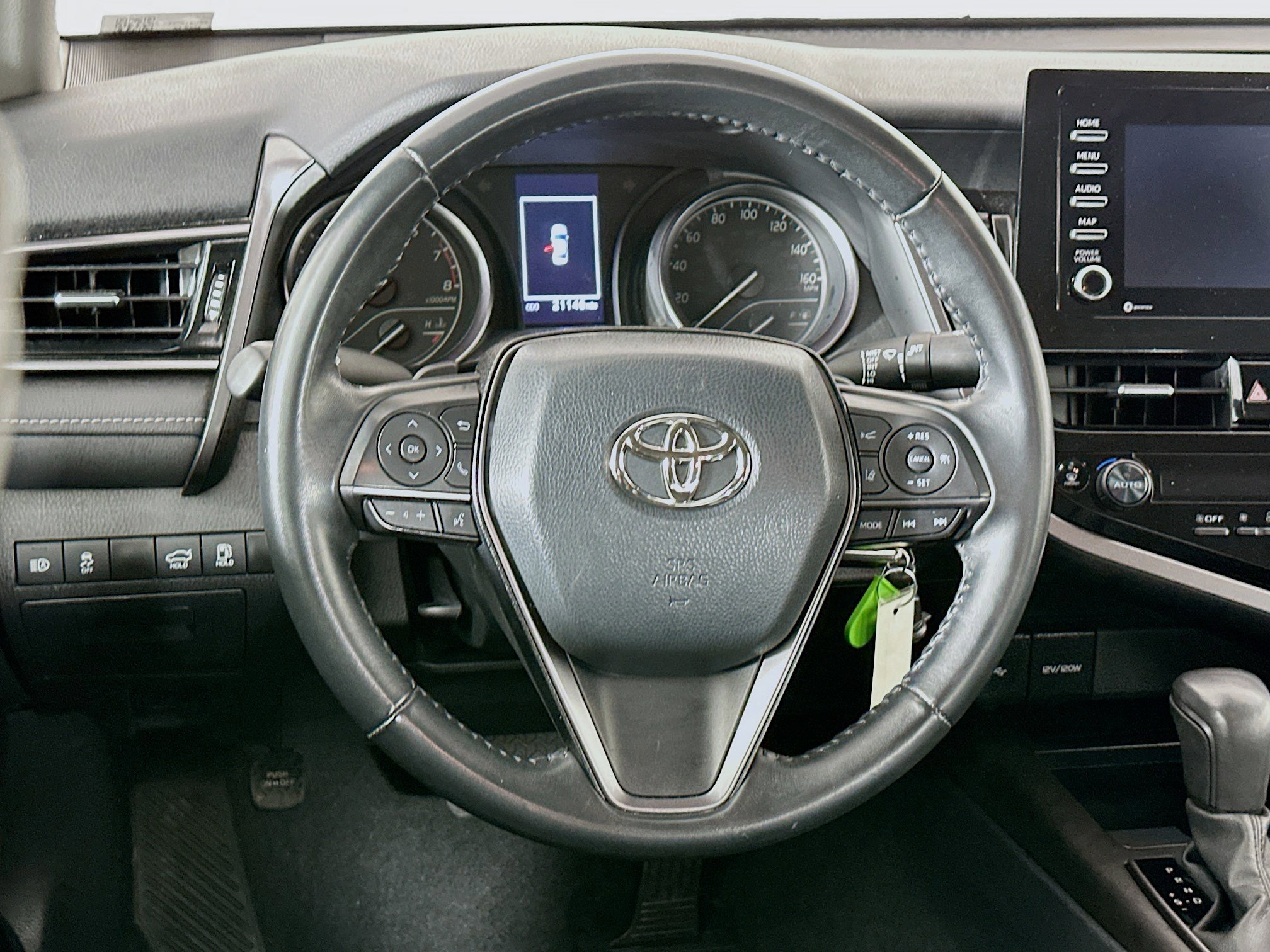 Used 2023 Toyota Camry SE image 17