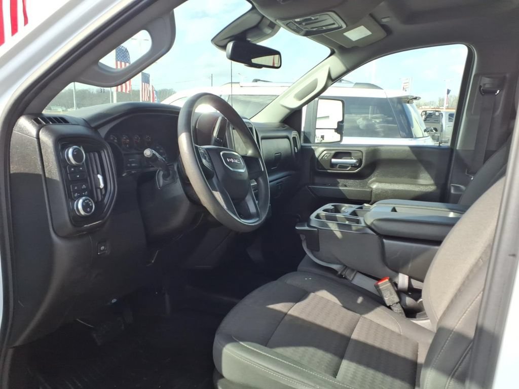 Used 2024 GMC Sierra 2500 Pro w/ Convenience Package AWD/4WD image 7