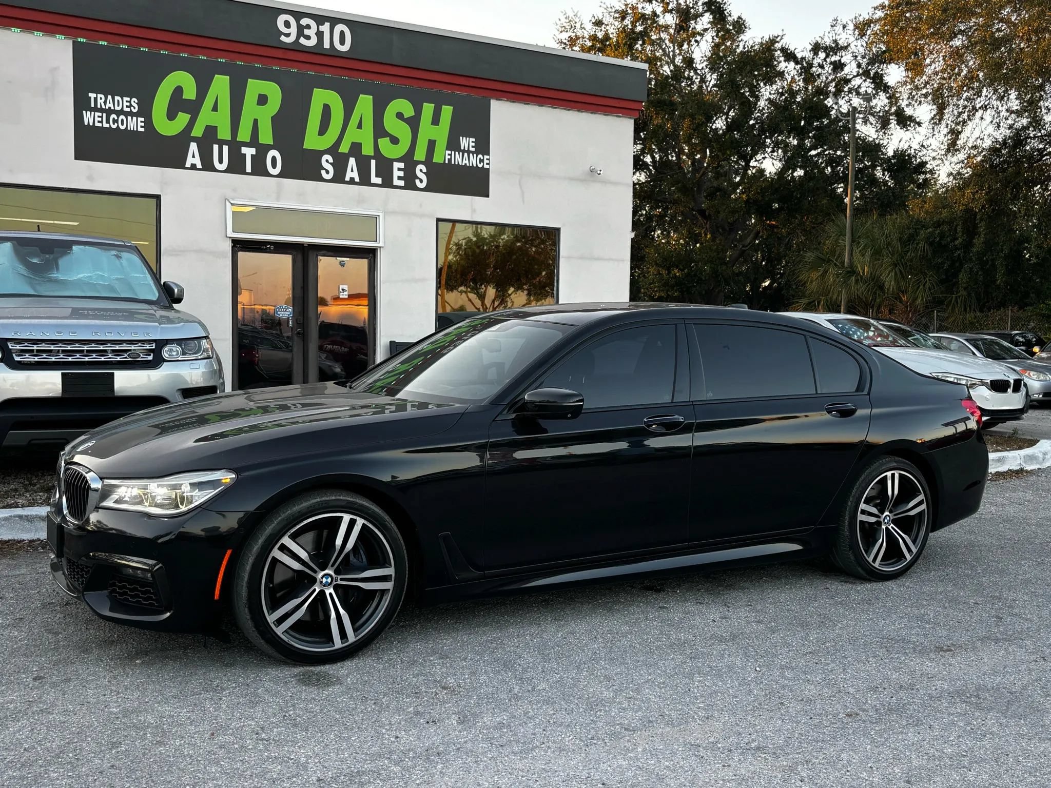 Used 2017 BMW 750i RWD image 6