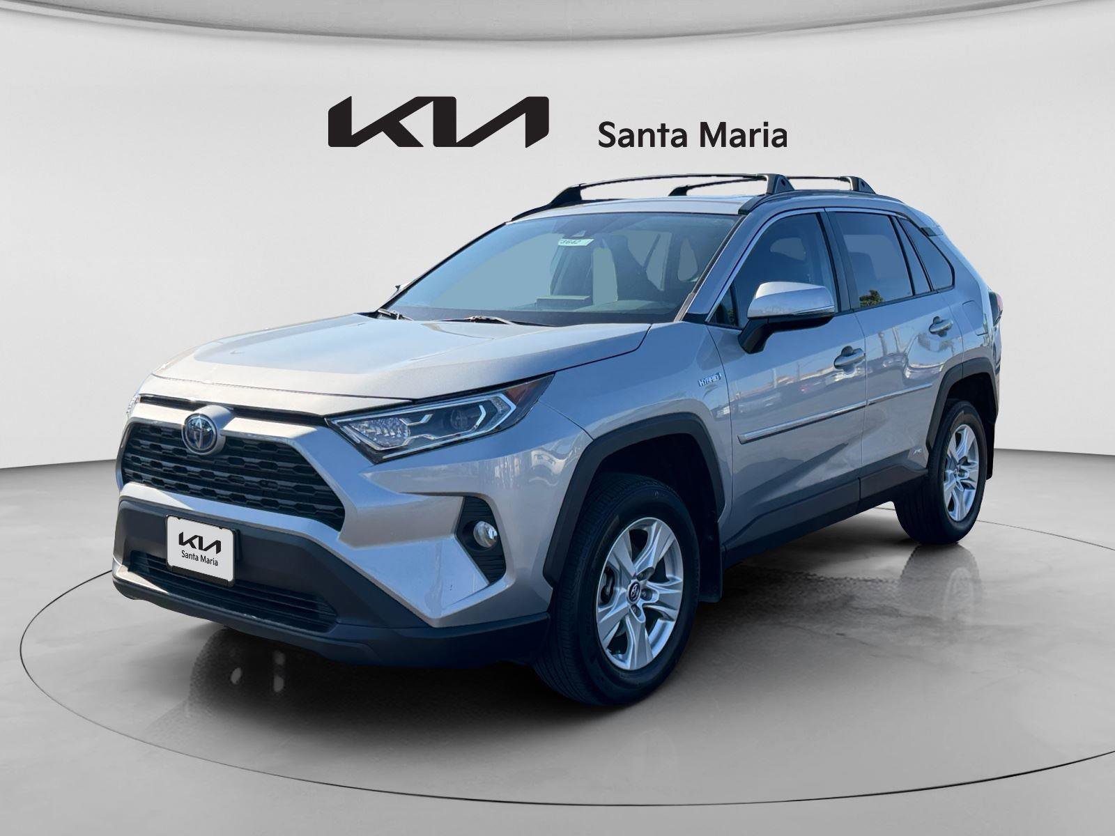 Used 2020 Toyota RAV4 XLE w/ Convenience Package AWD/4WD image 3
