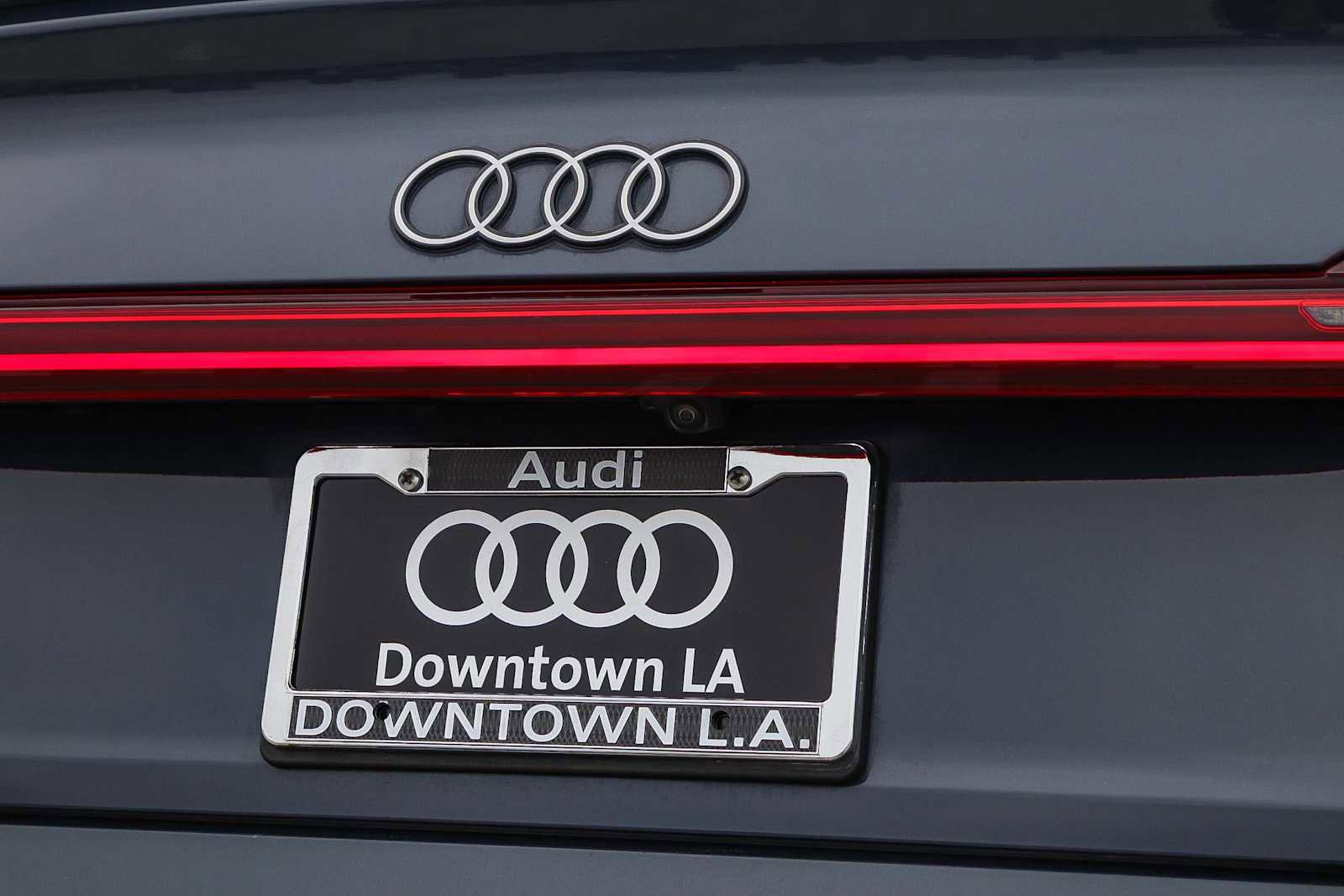 Used 2024 Audi Q8 e-tron Premium Plus w/ Premium Plus Package AWD/4WD image 11