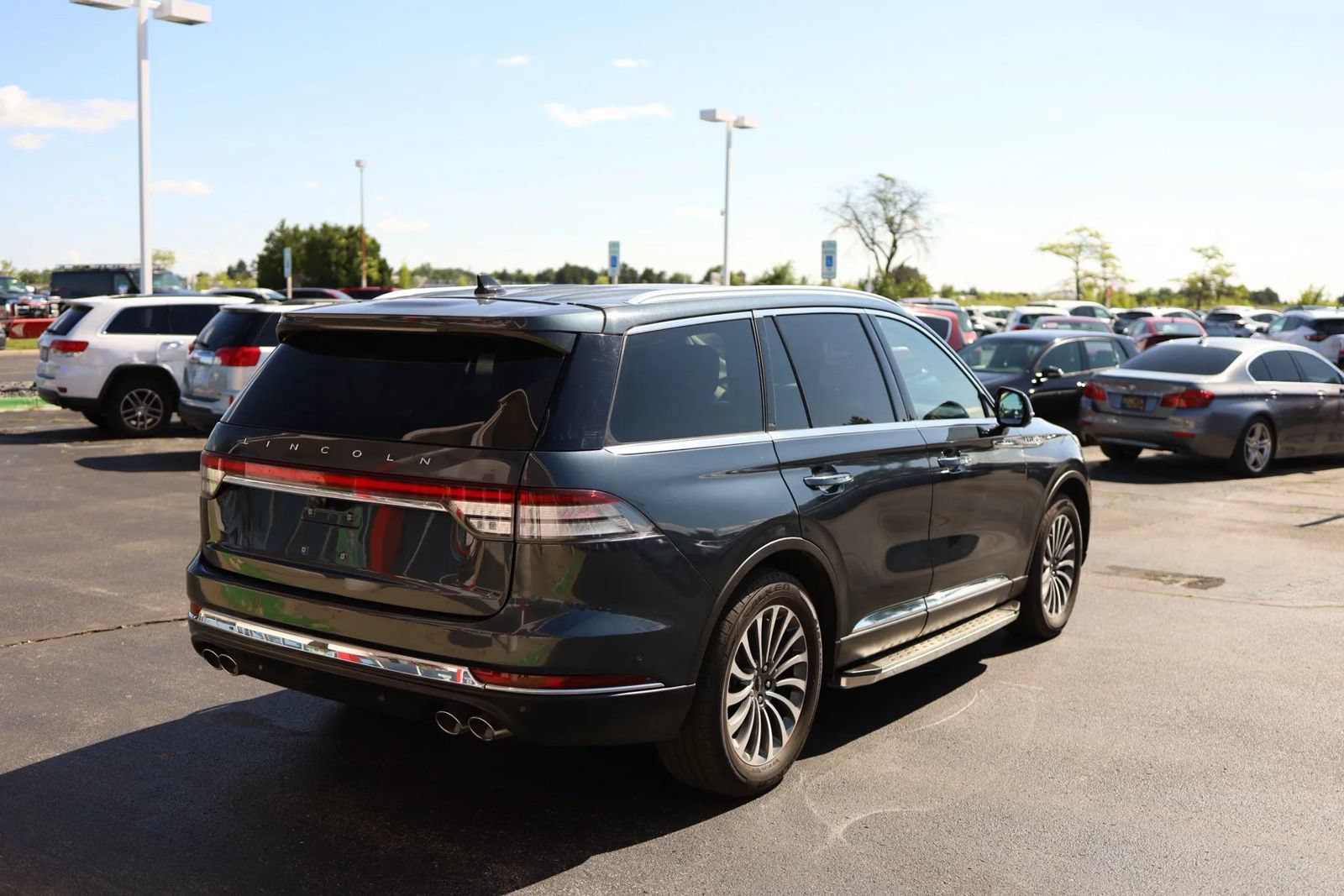 Used 2023 Lincoln Aviator Reserve w/ Equipment Group 201A AWD/4WD image 5
