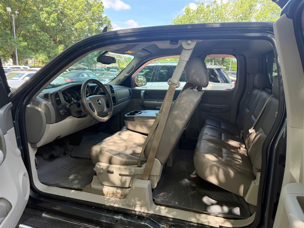 Used 2008 GMC Sierra 1500 SLE w/ Power Pack Plus RWD image 15