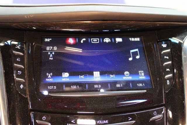 Used 2016 Cadillac Escalade Platinum image 25