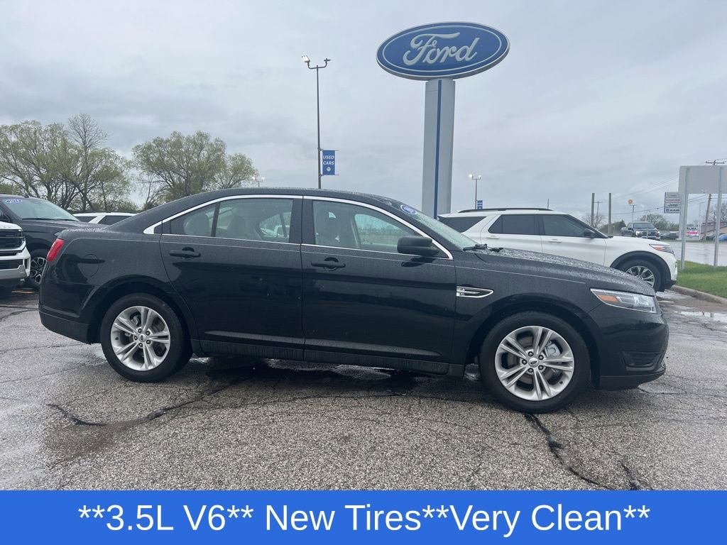 Used 2016 Ford Taurus SE FWD image 30