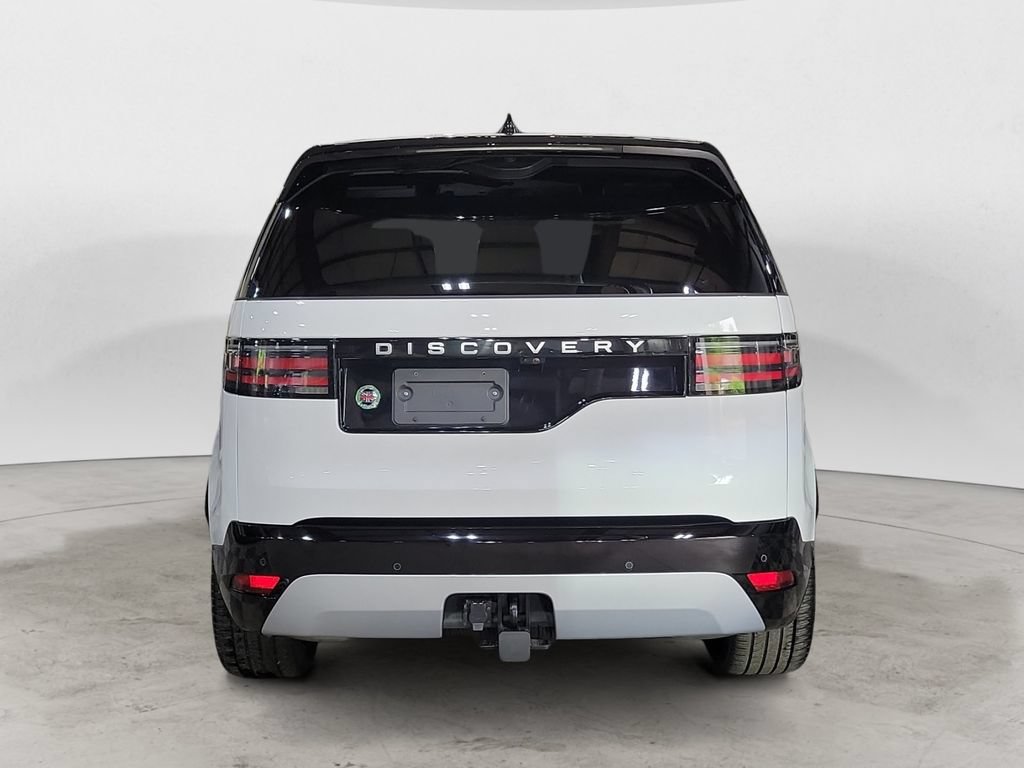 Used 2024 Land Rover Discovery Metropolitan Edition AWD/4WD image 4