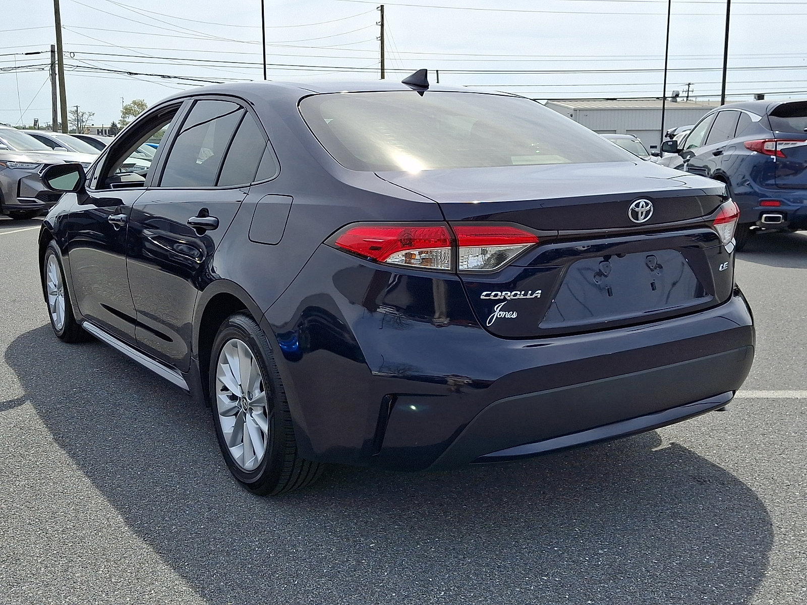Used 2021 Toyota Corolla LE w/ LE Convenience Package FWD image 4
