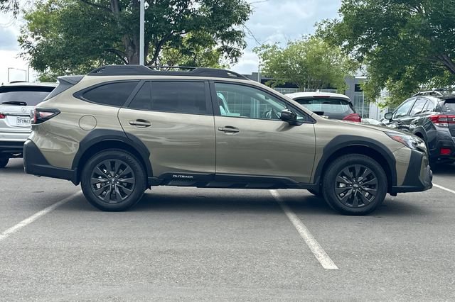Used 2025 Subaru Outback Onyx Edition XT image 3
