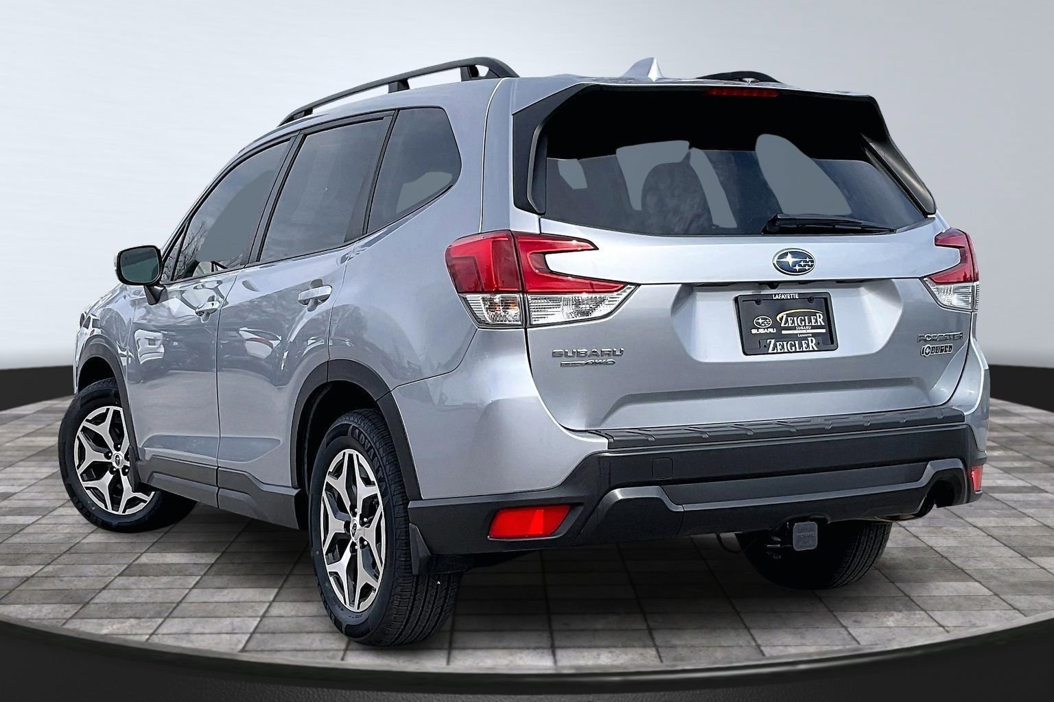Certified 2023 Subaru Forester Premium image 11