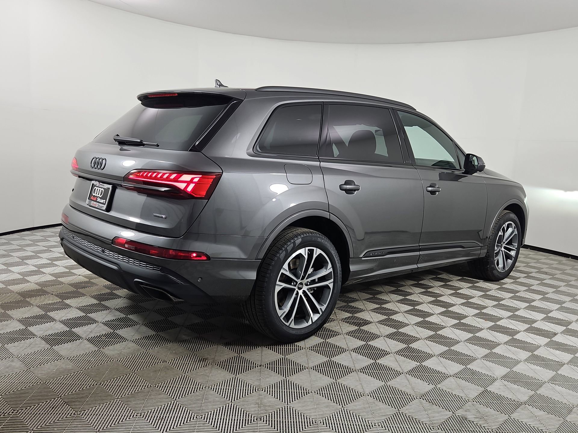 New 2026 Audi Q7 2.0T Premium image 7