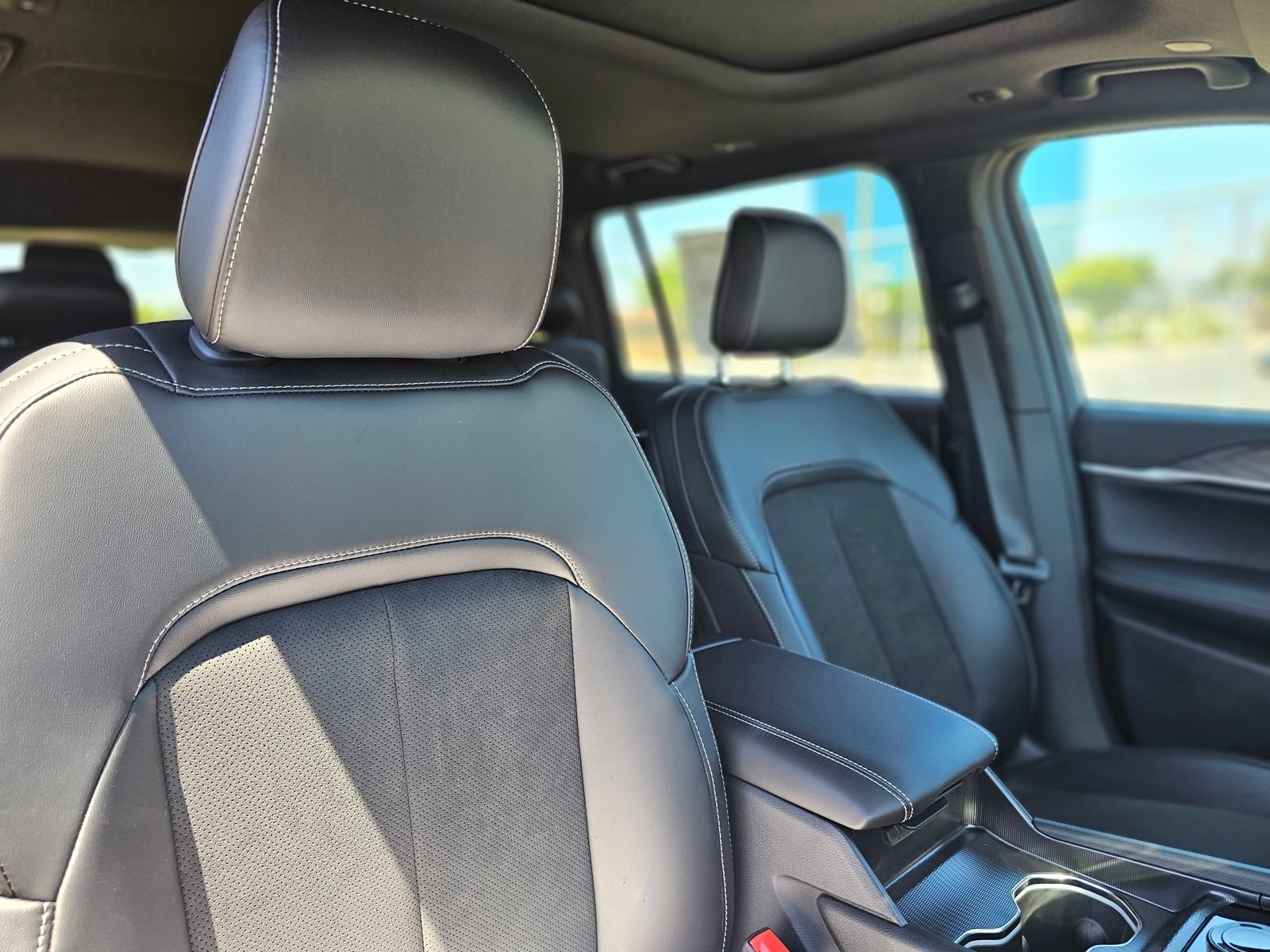 New 2026 Jeep Grand Cherokee L Altitude RWD image 27
