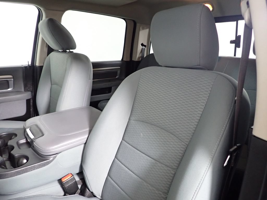 Used 2019 RAM 1500 Classic SLT w/ Protection Group AWD/4WD image 20
