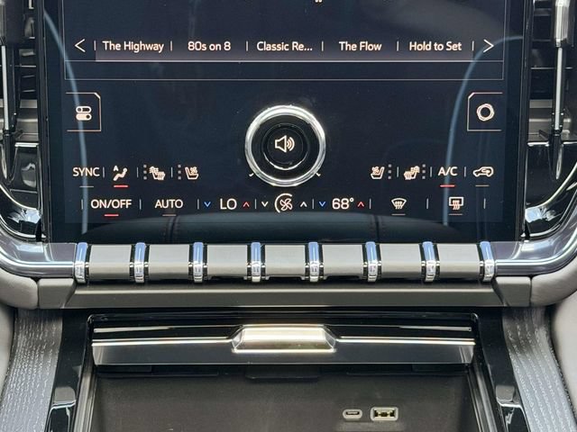 Used 2026 GMC Yukon AT4 Ultimate AWD/4WD image 15