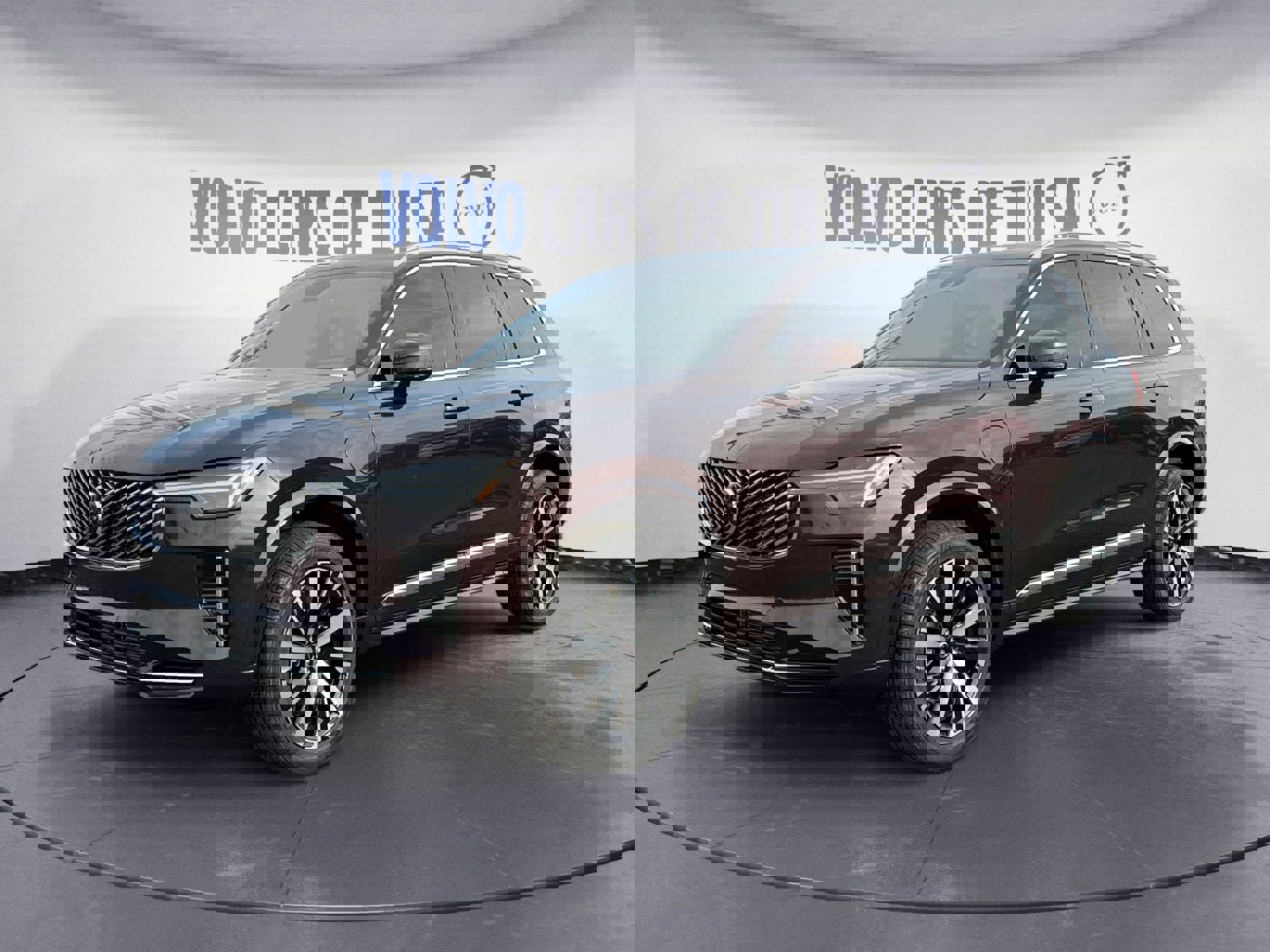 New 2025 Volvo XC90 T8 Core image 1